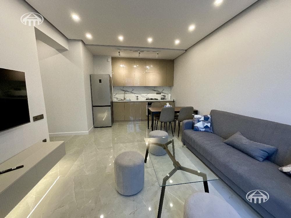 Квартира · 2 комн. · 42 м² · Кентрон