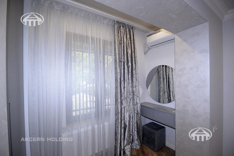 Apartment · 5 rooms · 172 m² · Arabkir — photo 37 / 44