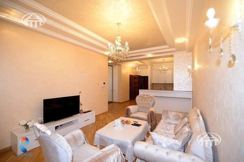 Բնակարան · 2 սեն. · 76 մ² · Կենտրոն