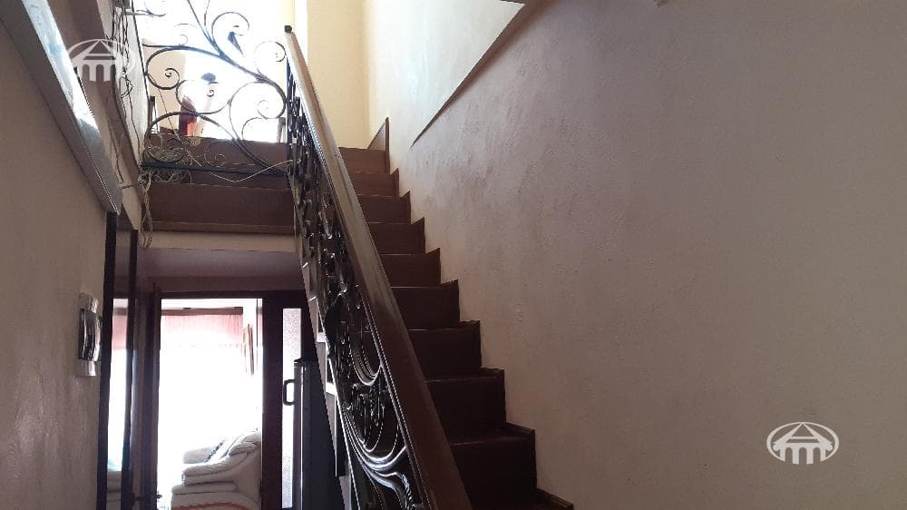 Առանձնատուն · 6 սեն. · 230 մ² · Քանաքեռ-Զեյթուն