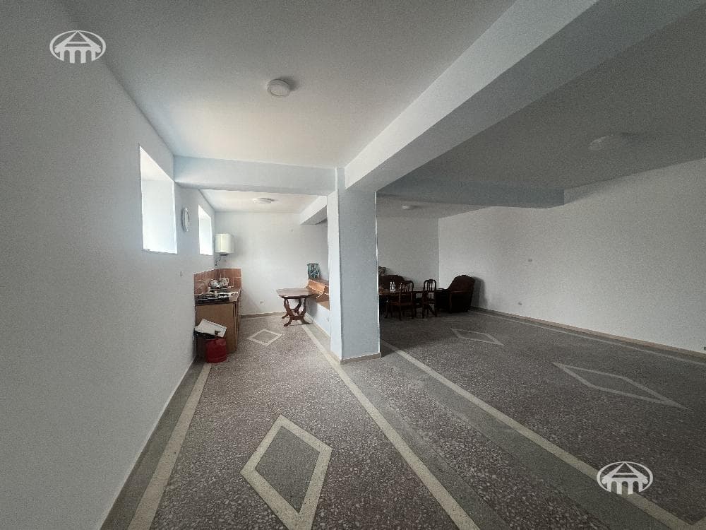 Прочее · 487 м² · Кентрон