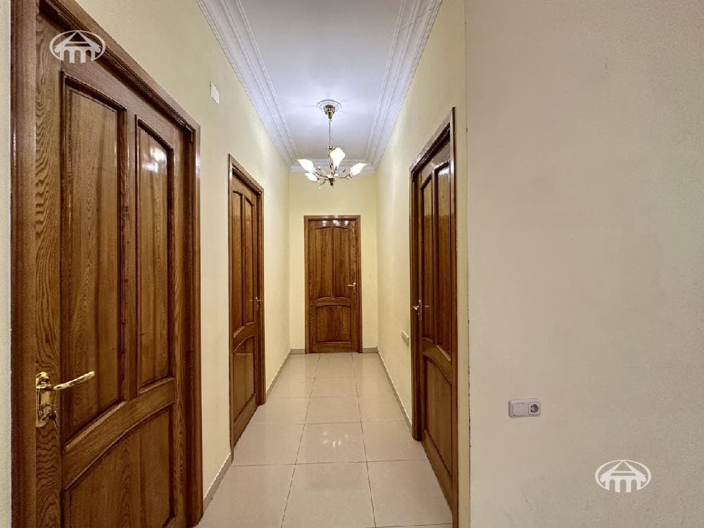 Mansion · 4 rooms · 220 m² · Arabkir