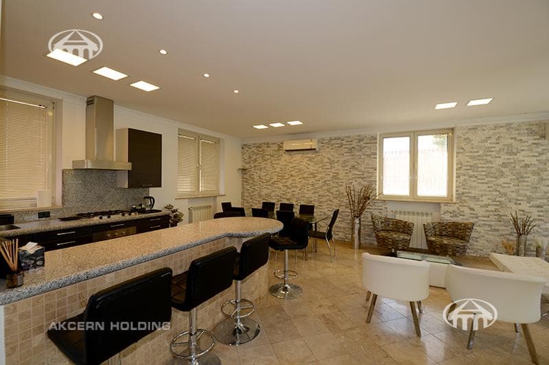 Apartment · 4 rooms · 254 m² · Kentron
