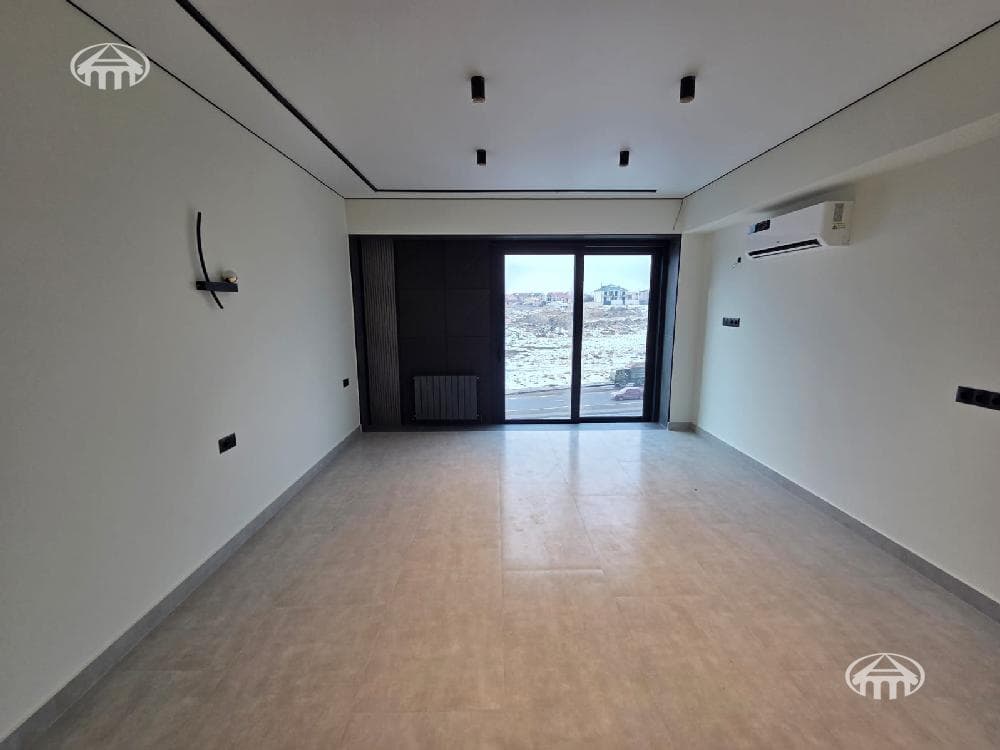 Office · 630 m² · Ajapnyak