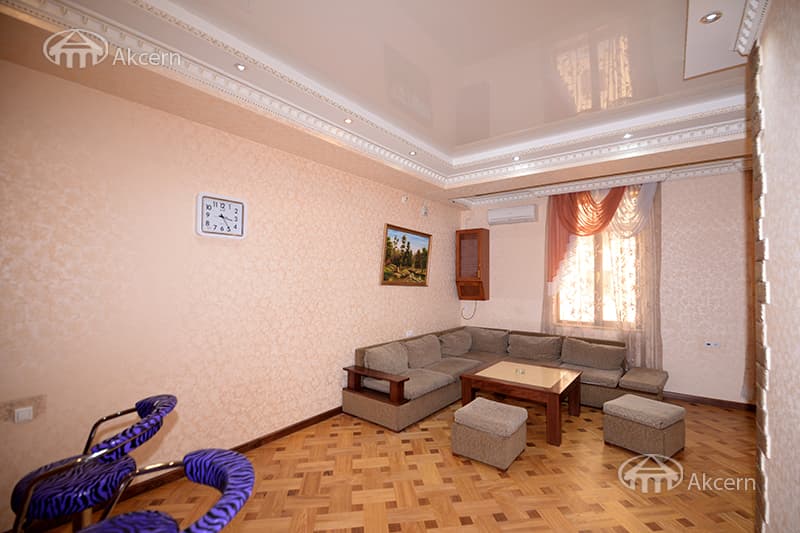 Apartment · 2 rooms · 55 m² · Kentron