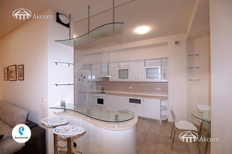 Квартира · 3 комн. · 132 м² · Кентрон