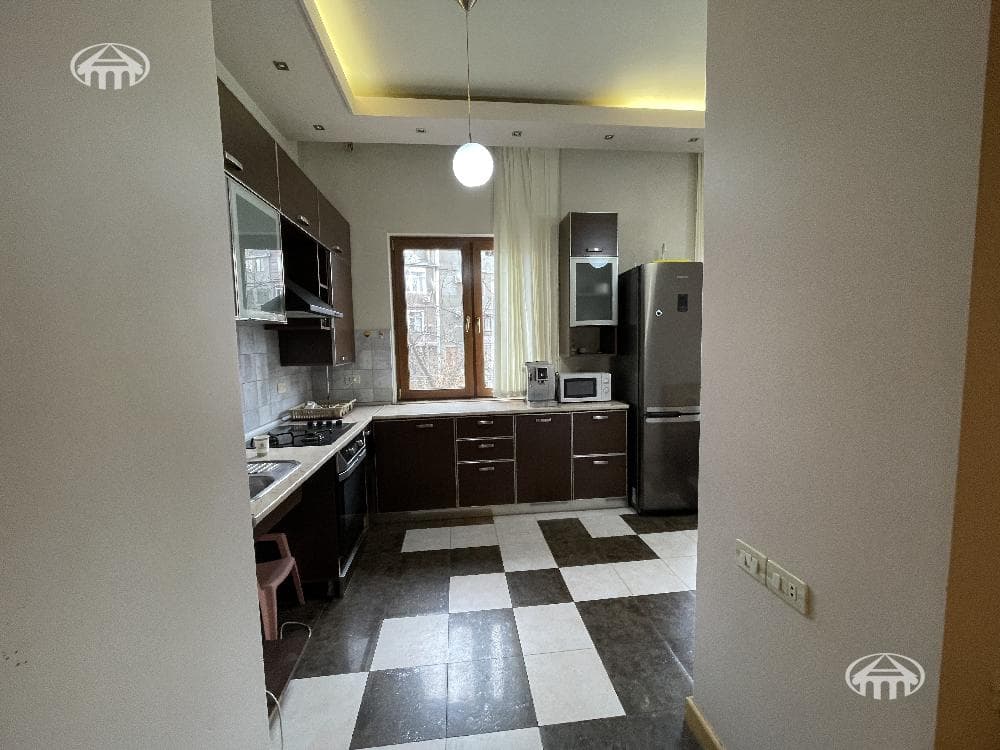 Квартира · 2 комн. · 57 м² · Кентрон