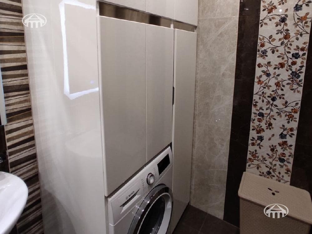 Apartment · 3 rooms · 86 m² · Kentron