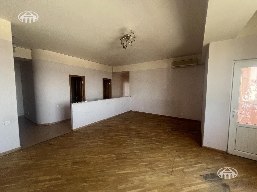 Apartment · 4 rooms · 120 m² · Kanaker-Zeytun