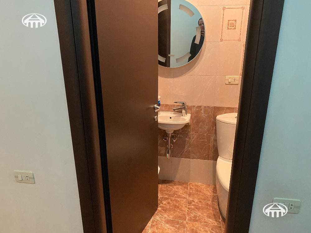 Квартира · 4 комн. · 162 м² · Арабкир