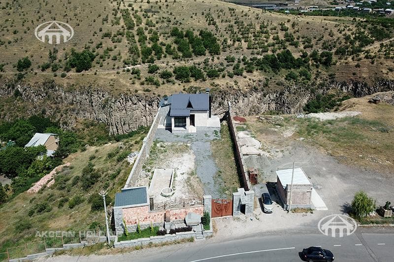 Առանձնատուն · 5 սեն. · 527 մ² · գ. Արգել