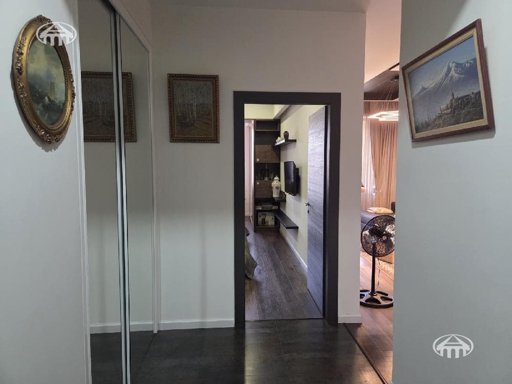 Apartment · 2 rooms · 75 m² · Kentron