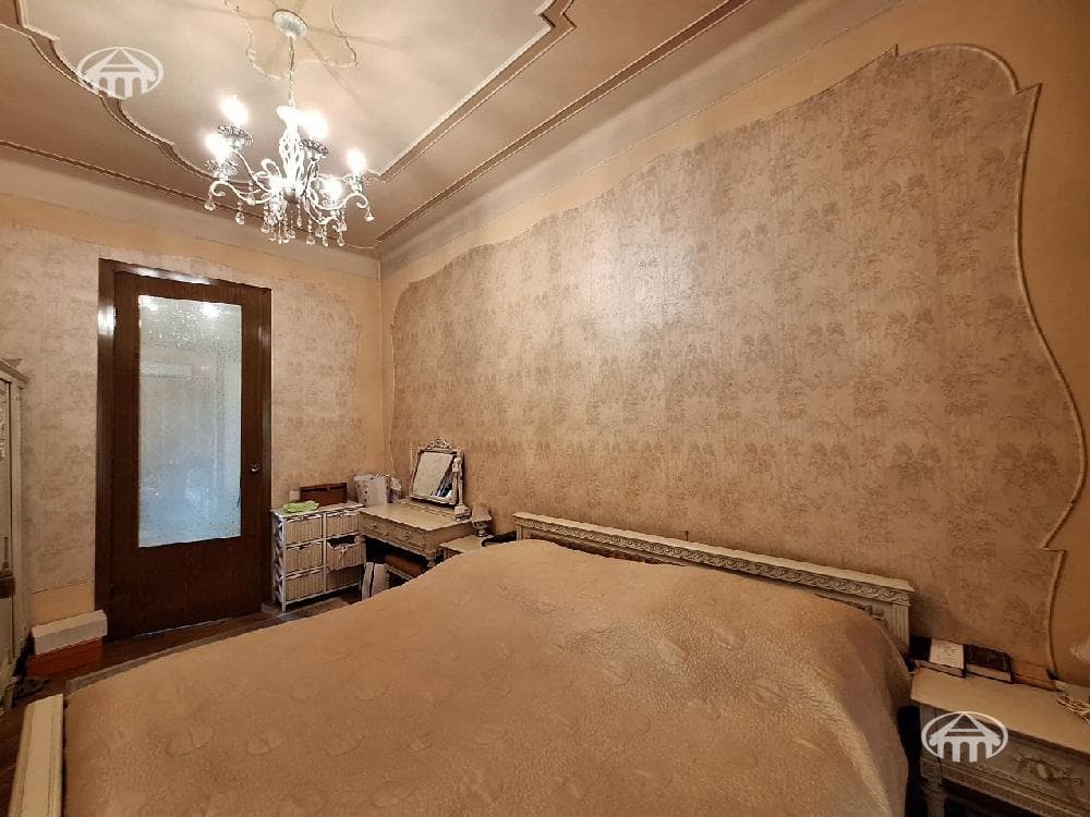 Квартира · 2 комн. · 71 м² · Кентрон