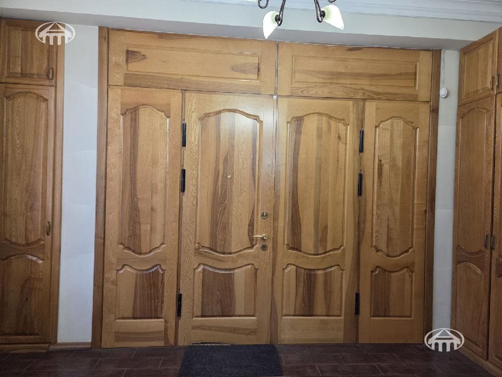 Дом · 6 комн. · 540 м² · Арабкир