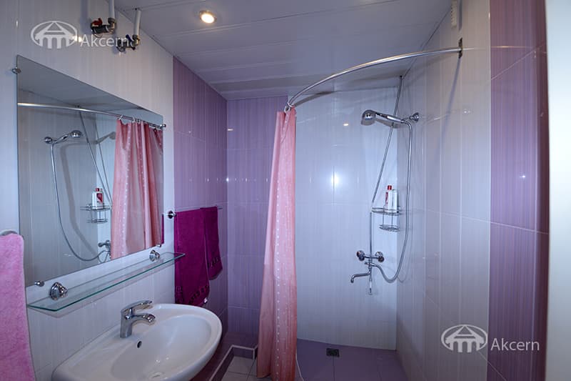 Квартира · 2 комн. · 70 м² · Кентрон