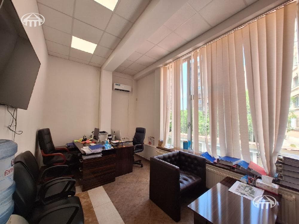 Office · 196 m² · Ajapnyak