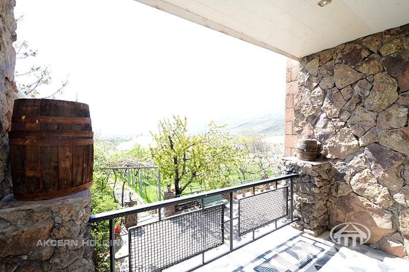 Mansion · 5 rooms · 368 m² · Ghazaravan