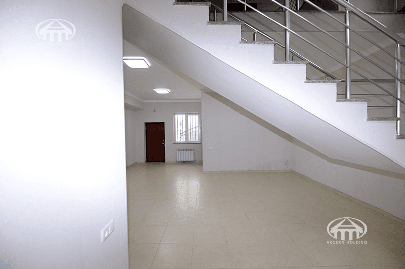 Особняк · 5 комн. · 332 м² · Аван