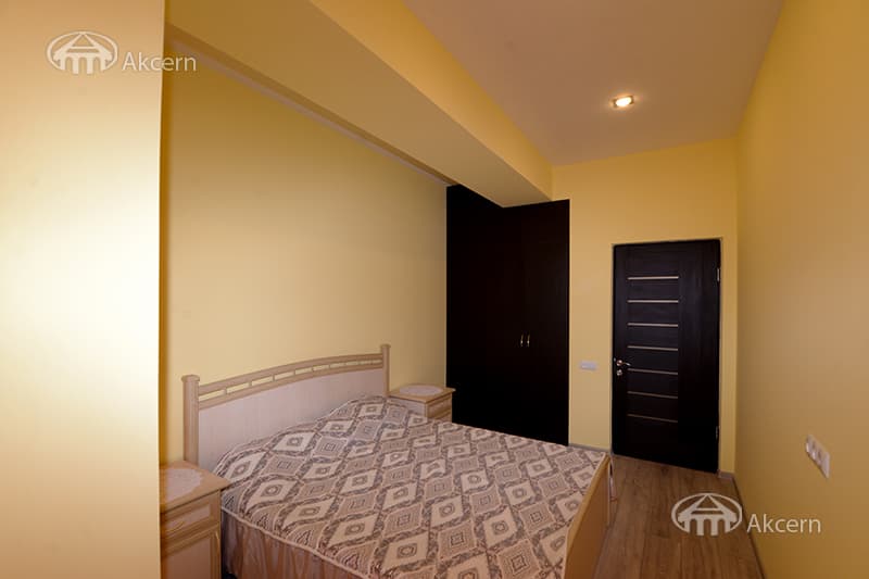Квартира · 3 комн. · 96 м² · Арабкир