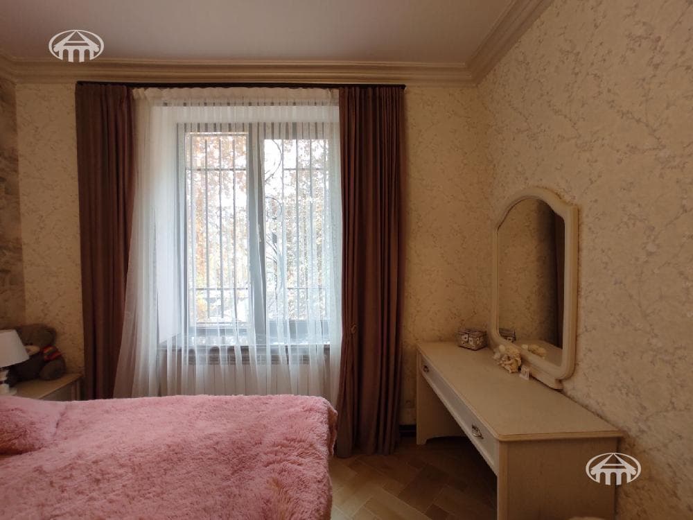 Apartment · 3 rooms · 86 m² · Kentron