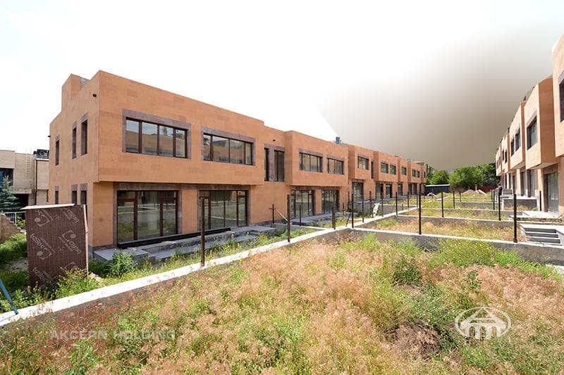 Townhouse · 5 rooms · 244 m² · Kanaker-Zeytun
