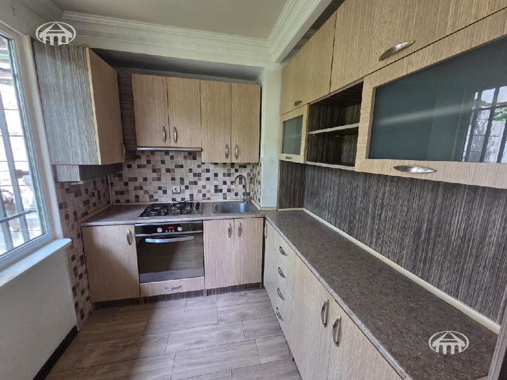 Квартира · 2 комн. · 62 м² · Аван