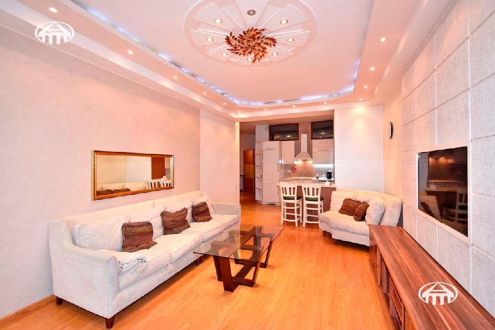 Квартира · 2 комн. · 87 м² · Кентрон