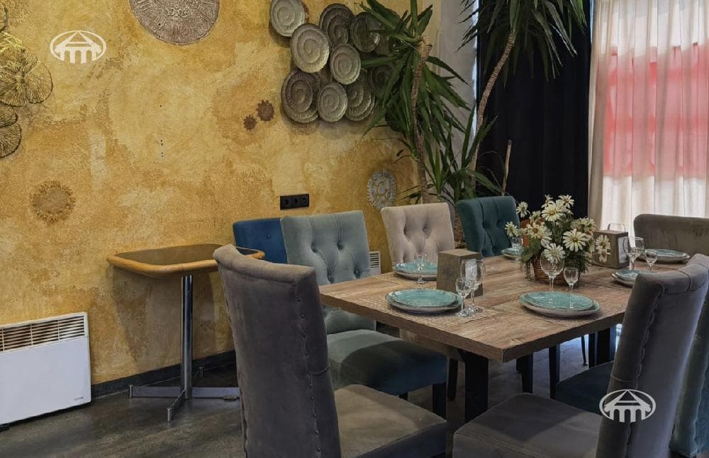 Ресторан · 240 м² · Кентрон