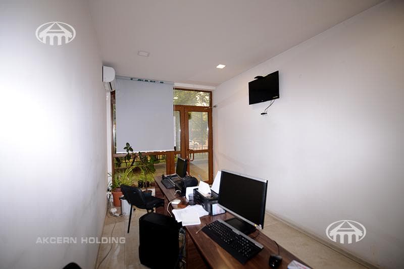 Office · 149 m² · Kentron