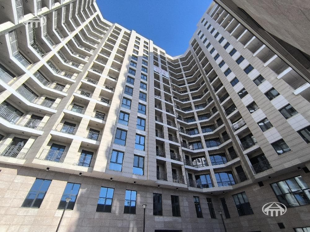 Apartment · 3 rooms · 67 m² · Kanaker-Zeytun