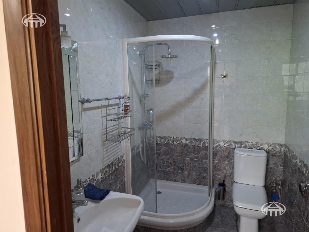 Квартира · 3 комн. · 131 м² · Арабкир