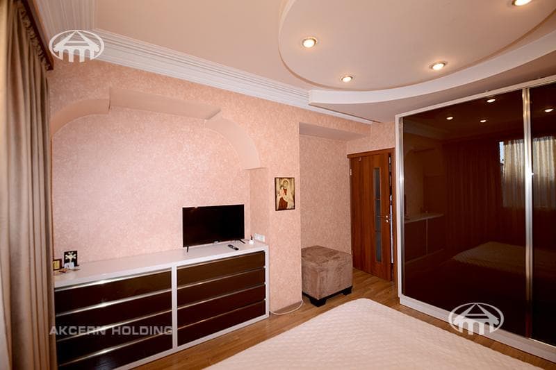 Квартира · 3 комн. · 96 м² · Арабкир