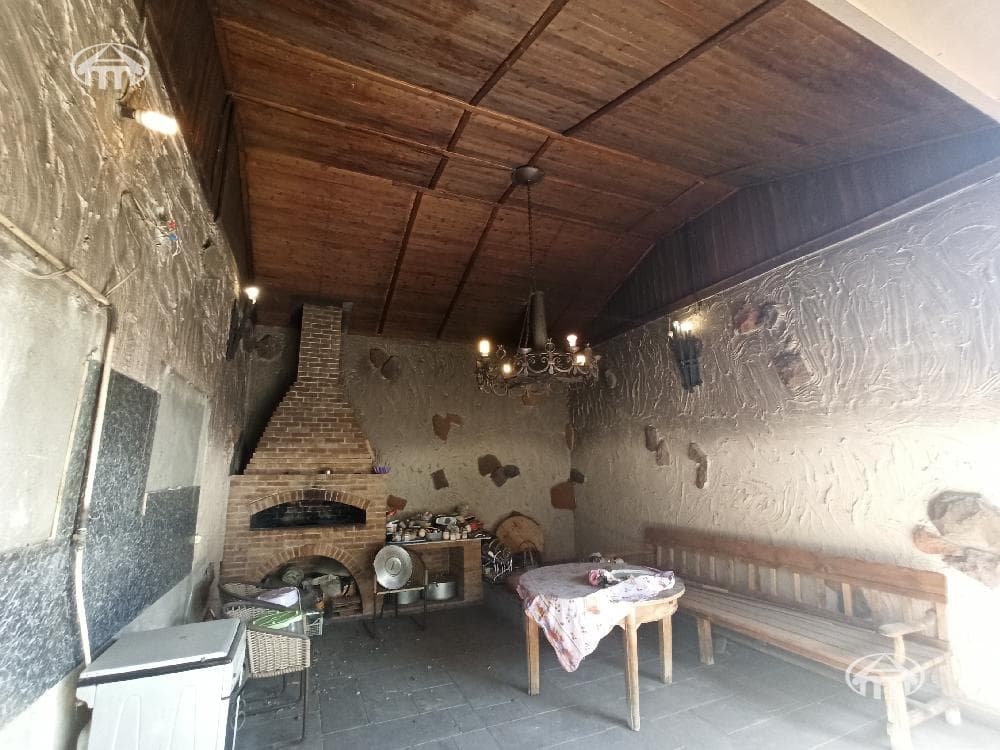 House · 8 rooms · 459 m² · Nor Nork