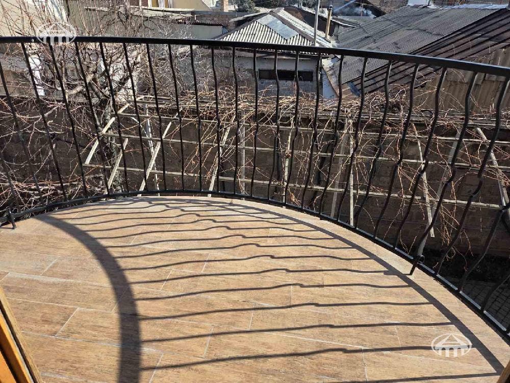 Дом · 6 комн. · 540 м² · Арабкир