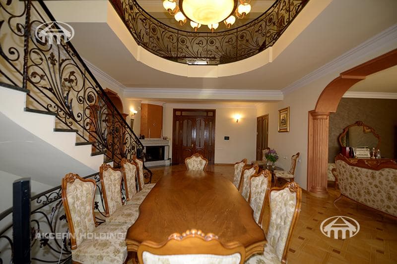 Особняк · 6 комн. · 586 м² · Норк-Мараш