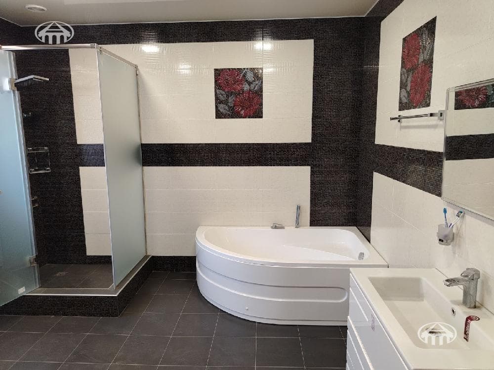 Mansion · 6 rooms · 470 m² · Davtashen — photo 22 / 32