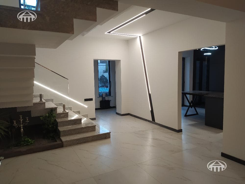 Mansion · 6 rooms · 198 m² · Kanaker-Zeytun
