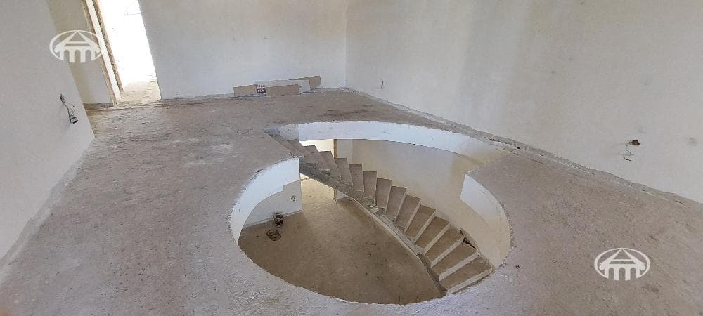Առանձնատուն · 5 սեն. · 788 մ² · Ձորաղբյուր