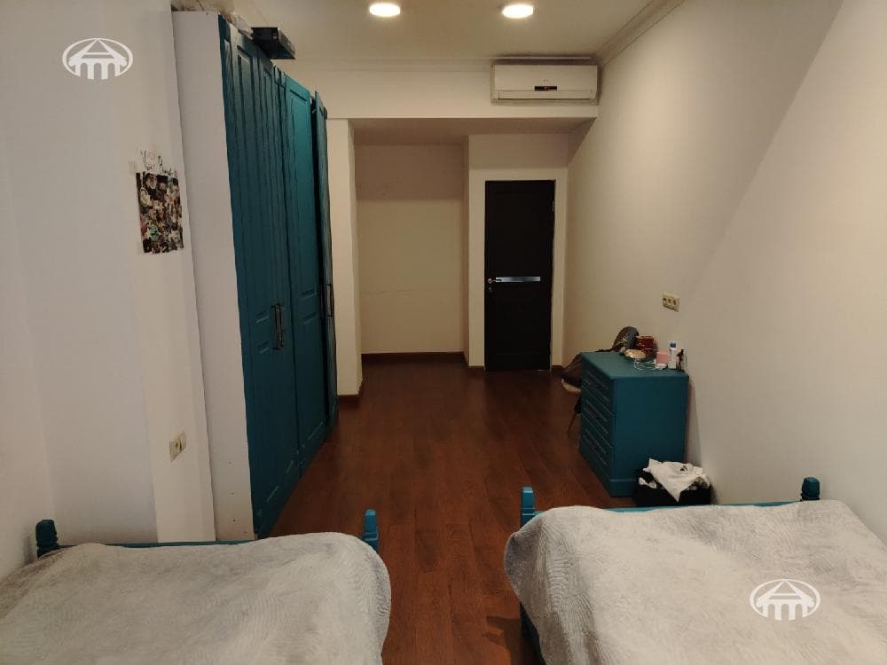 Apartment · 2 rooms · 64 m² · Kentron