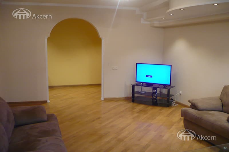 Квартира · 2 комн. · 70 м² · Кентрон