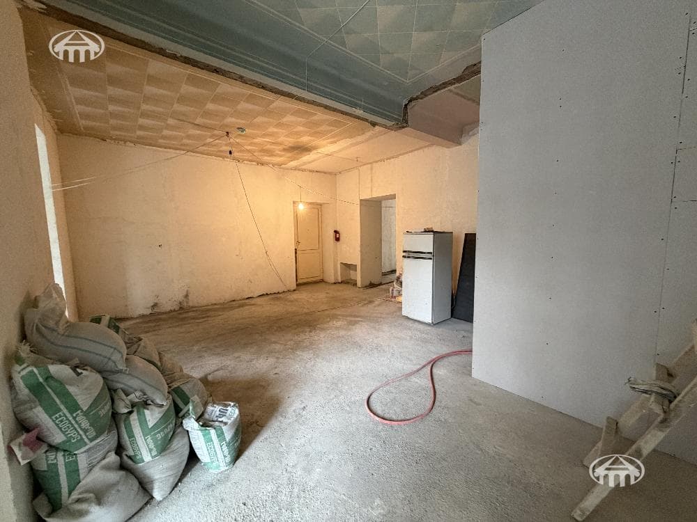 Retail · 180 m² · Shengavit