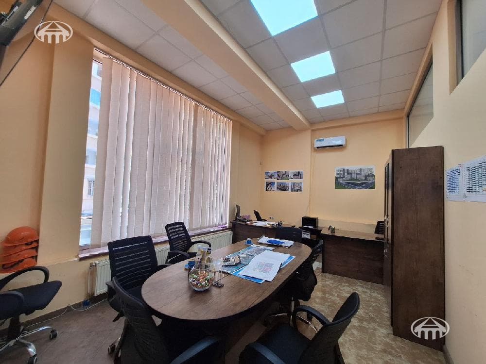 Office · 196 m² · Ajapnyak