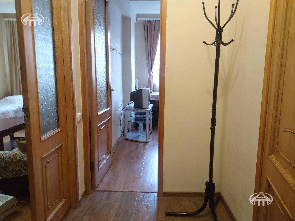 Բնակարան · 1 սեն. · 42 մ² · Կենտրոն — Լուսանկար 7 / 9