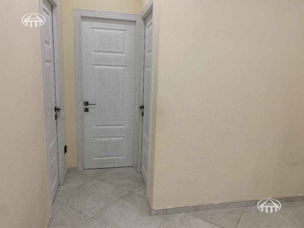 Квартира · 3 комн. · 95 м² · Кентрон