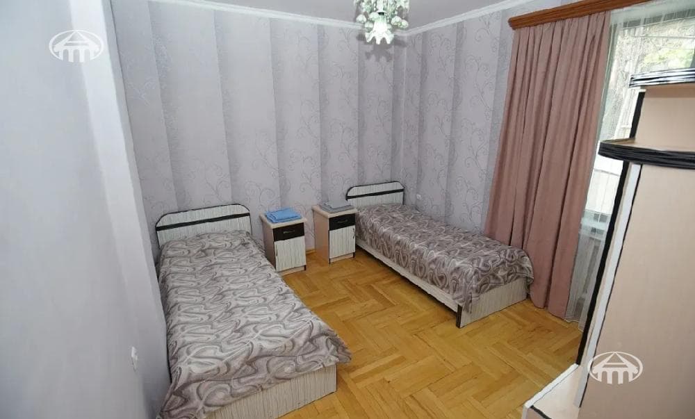 Квартира · 5 комн. · 170 м² · Кентрон
