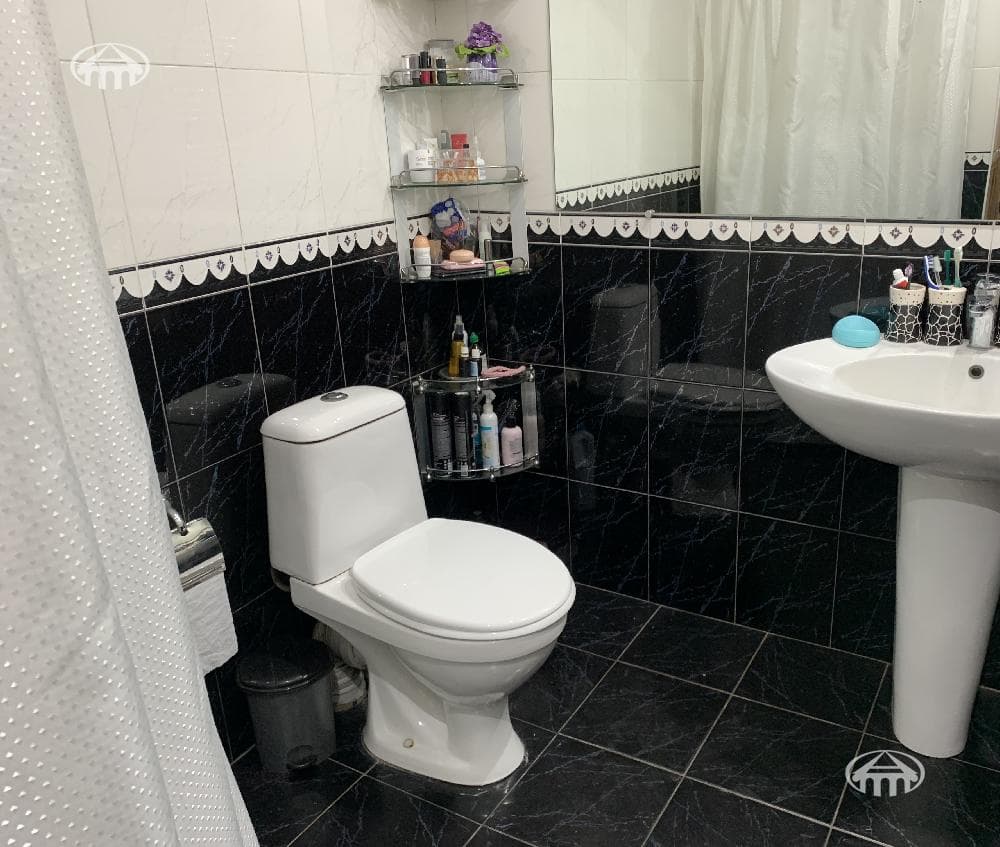Дом · 3 комн. · 241 м² · Малатия-Себастия
