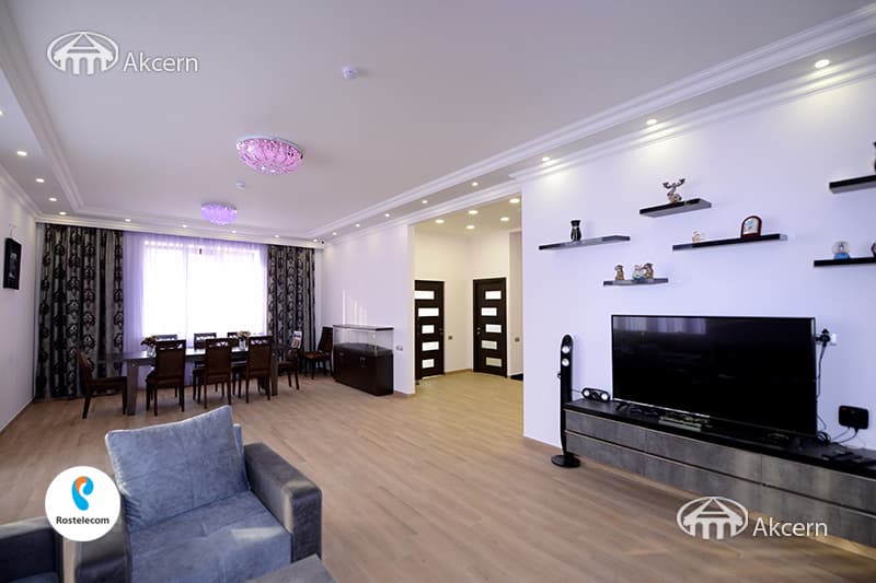 Особняк · 8 комн. · 520 м² · с. Ариндж