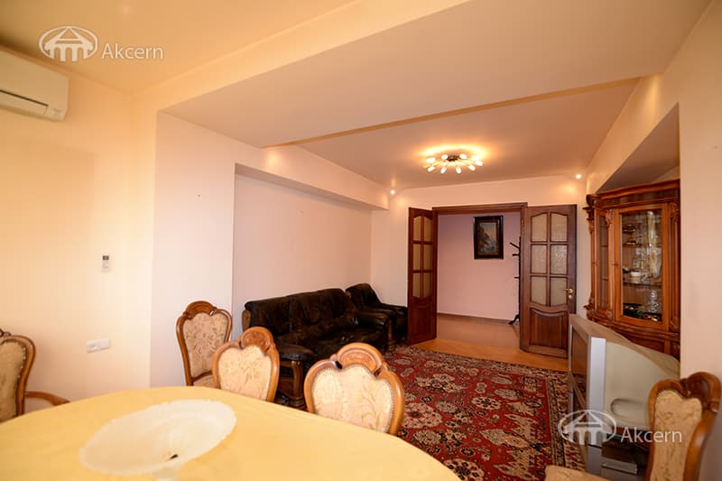 Квартира · 2 комн. · 72 м² · Кентрон