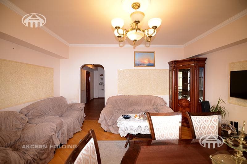 Apartment · 3 rooms · 85 m² · Kentron
