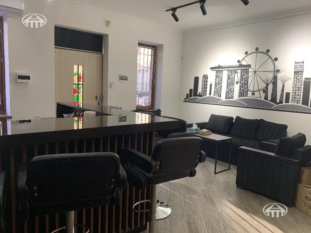 Office · 162 m² · Arabkir
